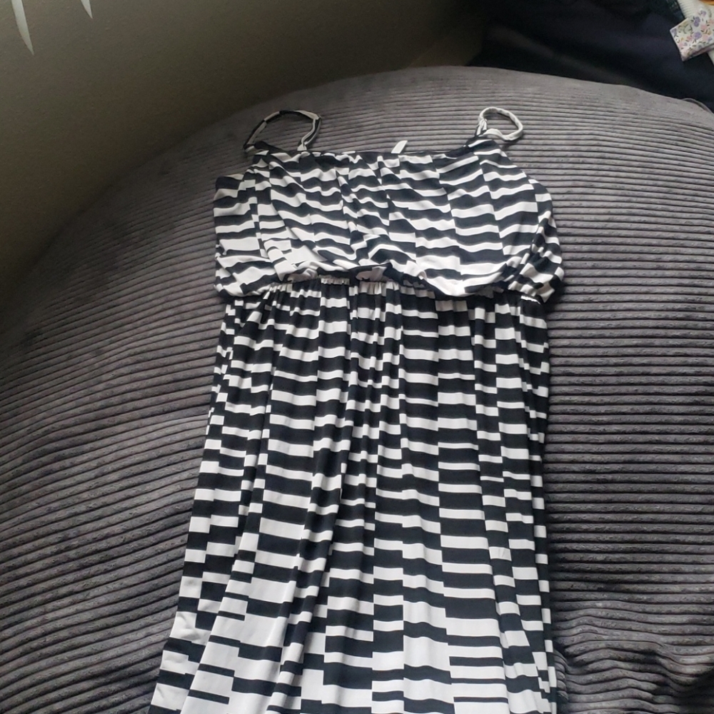 Black and white maxi dress xl Studio y Maurice's🌺